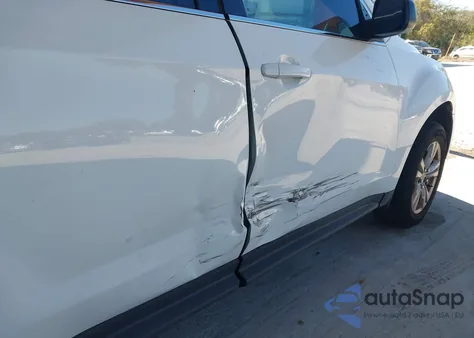 2016 Chevrolet Equinox Ls из США, поврежденный, VIN 2GNALBEKXG1146929